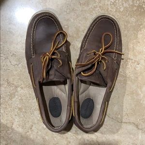 G.H. Bass&Co boat shoes